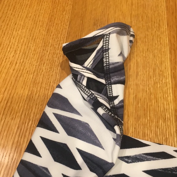 Bundle of 3 workout pants by athletic collection - Picture 8 of 8